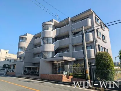 春日グリーンフラッツ【3階】の外観