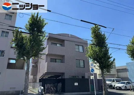 Y HOUSEの画像