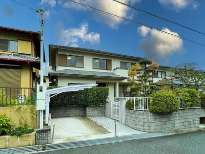 兵庫県三田市あかしあ台5丁目【一戸建】の外観