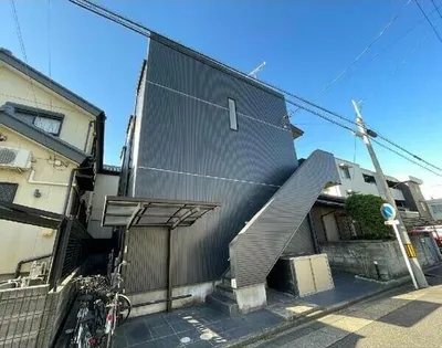 Lucie鳴海(ルシエナルミ)【2階】の外観