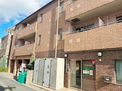 兵庫県尼崎市栗山町1丁目【マンション】の外観