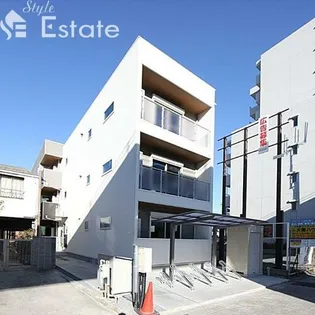 パインリーフ【2階】の外観