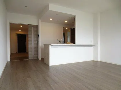 パークサンリヤン博多の森Ⅴ【1202号室】の居間