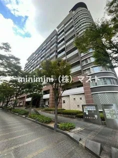 ロイヤルパークス桃坂【12階】の外観