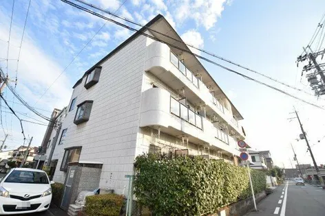 メゾンなか【3階】の外観