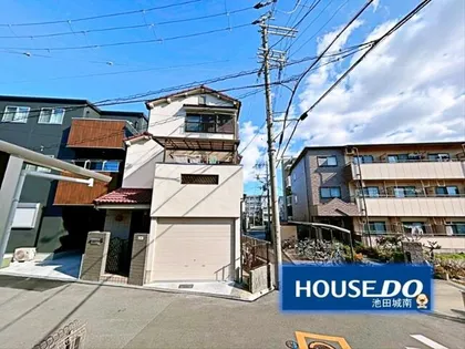 大阪府池田市石橋4丁目【アパート】の外観