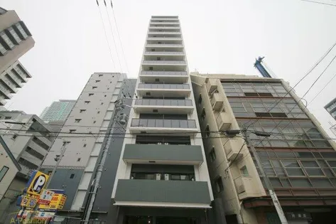 コンフォリア・リヴ北浜平野町【13階】の外観