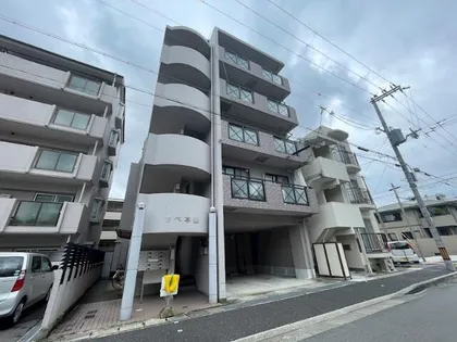 ラペ本山の画像