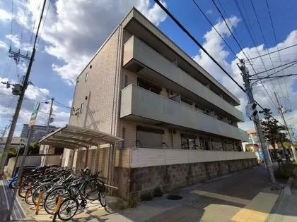 ルミネ甲東園【1階】の外観