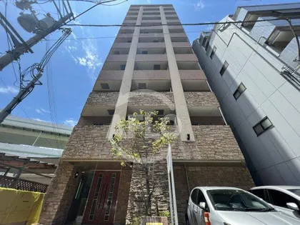 インベスト本町WEST【3階】の外観