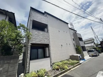 兵庫県伊丹市荒牧南4丁目【アパート】の外観