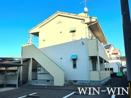 ボン・フレール【1階】の外観