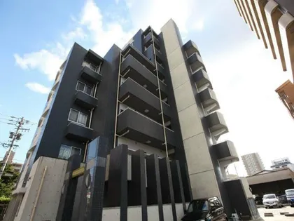 GRANDBLUE(グランブルー)【1階】の外観