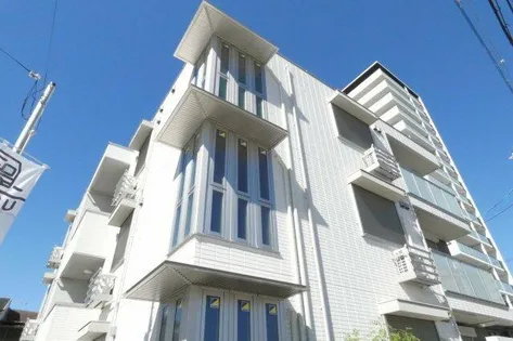 クラシスト万代の画像