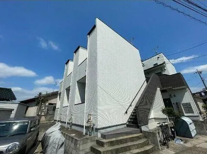 TROIS TOILESの画像