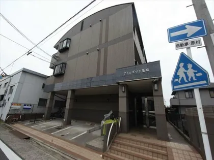 アミュズマン亀城【1階】の外観