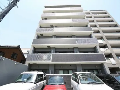ル・コンセルト本陣【4階】の外観