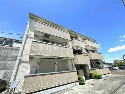 カトル・セゾン【1階】の外観