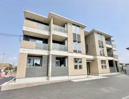 スペチアーレ クアットロ【102号室】の外観