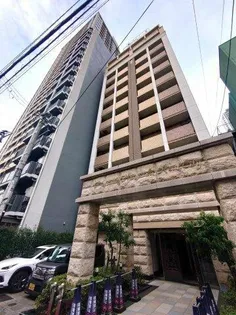 プレサンス本町リアルシティ【1階】の外観