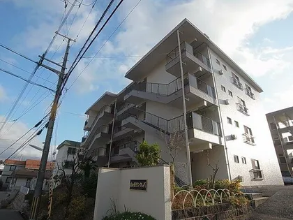 山の街サンクレバの画像