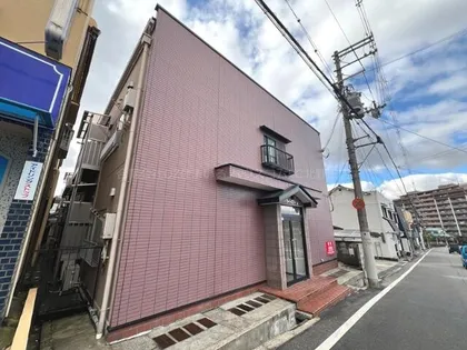 マンションシャトロー【2階】の外観