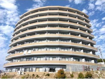 セラヴィ坂崎【6階】の外観