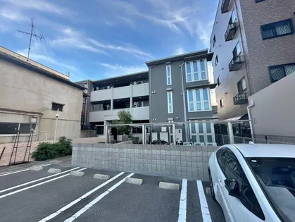 サニーコート【1階】の外観