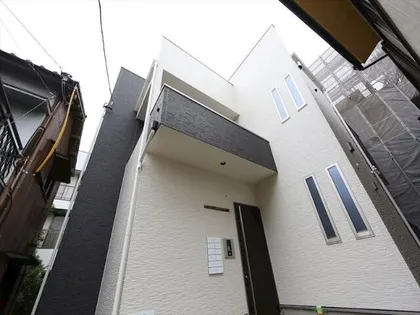 愛知県名古屋市中区新栄2丁目【アパート】の外観