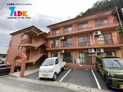 ローレルマンションの外観
