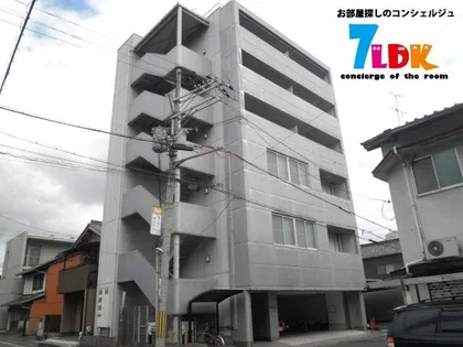 グランツ橿原【3階】の外観