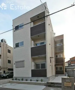 アヴァンスコートの画像