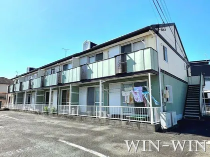 エバーグリーン三ツ相 C棟【1階】の外観