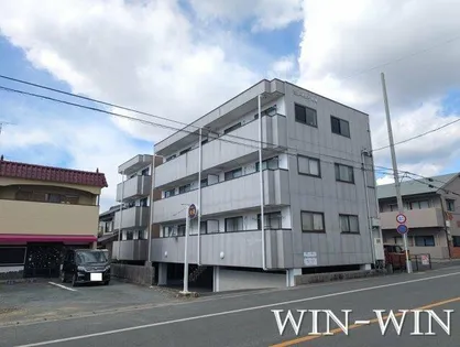 ニューバリア忠興【3階】の外観