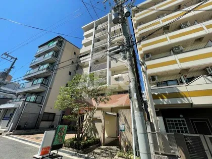 ラパン・ブラン【6階】の外観