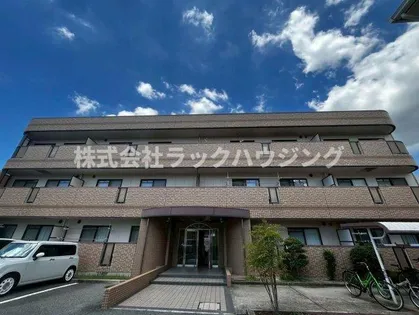 ファミーユ2【3階】の外観