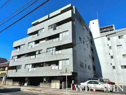 アビタ・テラ【3階】の外観