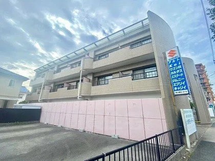 ファミーユ檀【2階】の外観