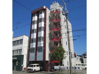 カサドール駅前の画像