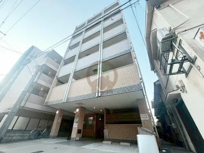 アパートメント玉川【6階】の外観