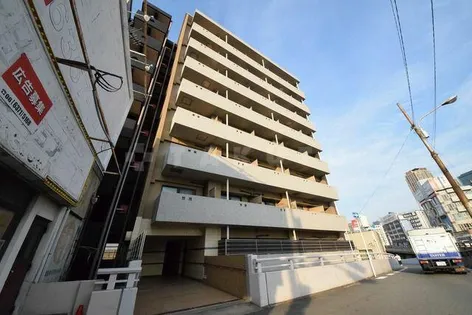 SERENiTE中津【6階】の外観