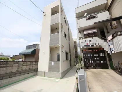 ハーモニーテラス岩塚町【1階】の外観