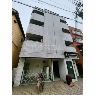 ロイヤル西梅田【3階】の外観