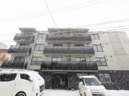 リヴェルテ栄通【3階】の外観