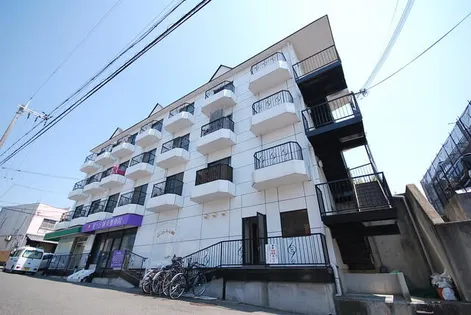 メゾンエトワールの画像