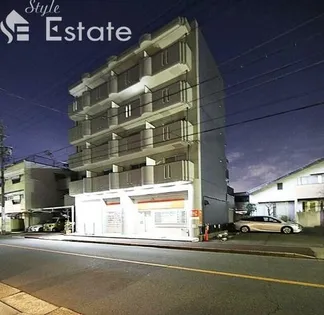 コスモシティ88【1階】の外観