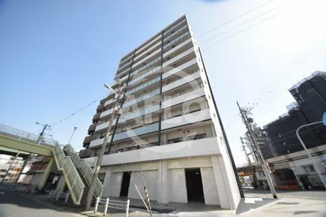LIVIAZ NAMBA RENOM【2階】の外観