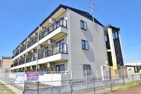 キャッスル山村【2階】の外観