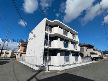 ハイホームなかじま【105号室】の外観