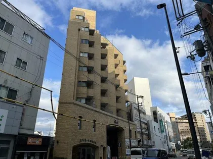 メゾンドール四条大宮【4階】の外観